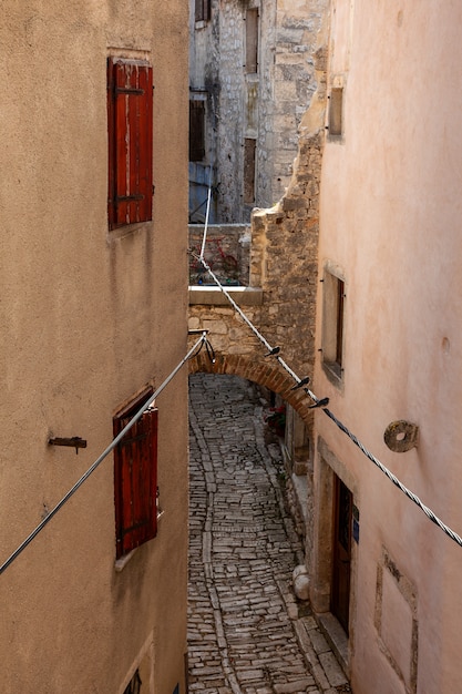 Vue de l'allée typique d'Istrie à Villa, Bale, Croatie