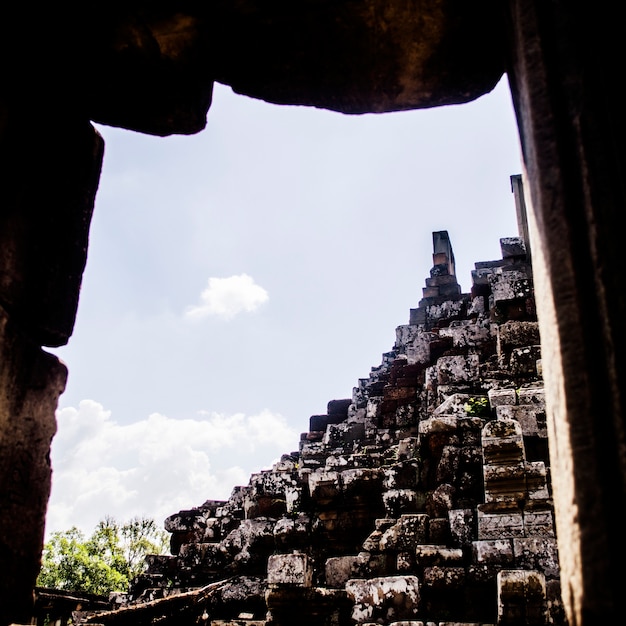 Photo une vue de l'ancien d'un cadre de porte