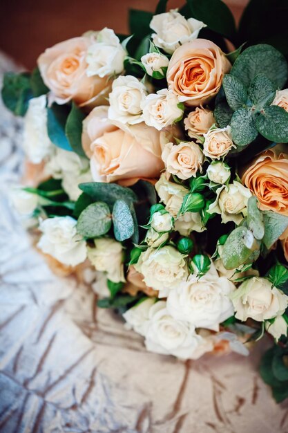 Photo vue d'angle élevé du bouquet de roses