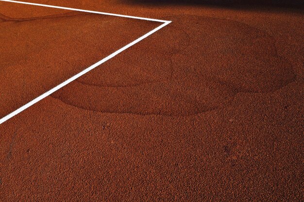 Vue d'angle élevé du terrain de basket