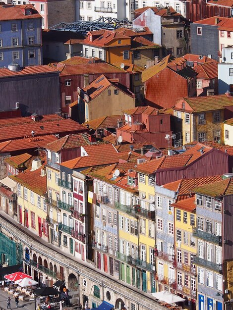 Photo vue d'angle élevé des maisons en ville