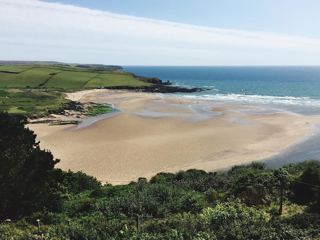 Vue d'angle élevé de la mer calme