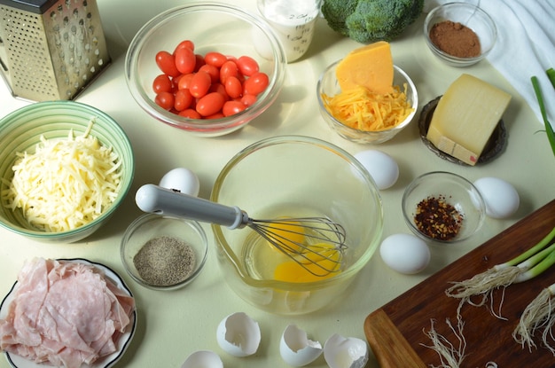 Vue d'angle élevé de la nourriture sur la table