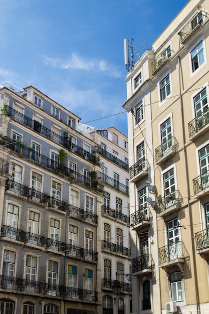 Vue de l&#39;architecture typique des bâtiments de Lisbonne, au Portugal.