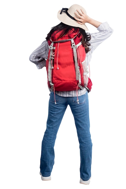 Vue arrière de la femme asiatique avec chapeau et sac à dos debout