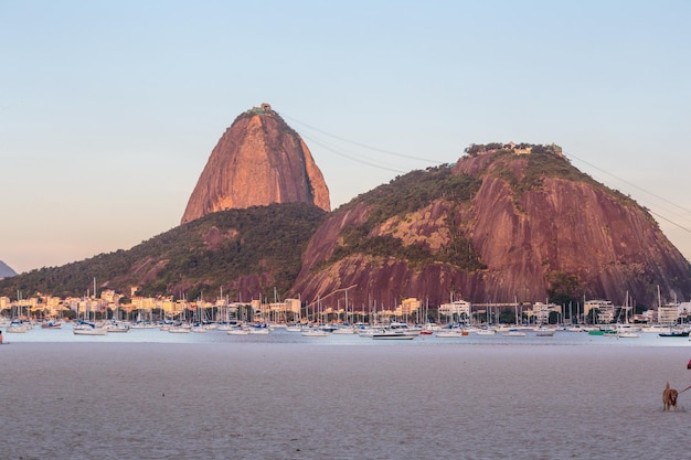 Vue de la baie de Botafogo à Rio de Janeiro