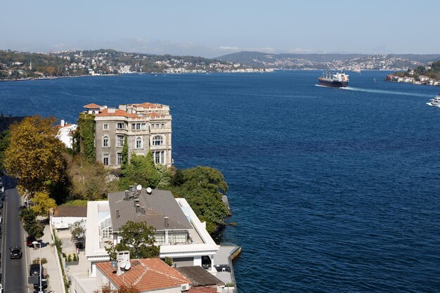 Photo vue sur la baie du bosphore et le pont