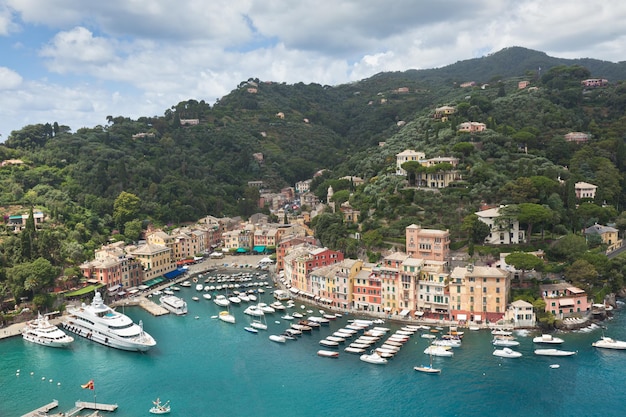 Vue de la baie de Portofino d'en haut