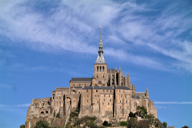 Photo vue à bas angle du bâtiment historique contre le ciel