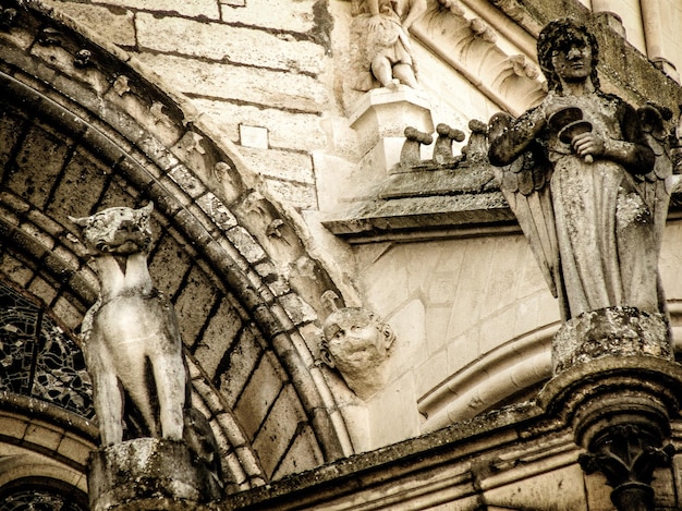 Photo vue en bas angle du bâtiment historique