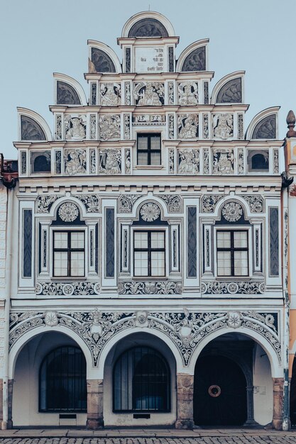 Vue en bas angle du bâtiment historique