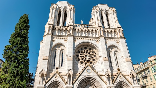 Vue de la basilique Notre-Dame de Nice, France