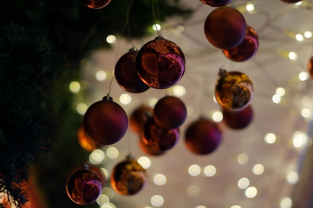 Vue basse des décorations de Noël