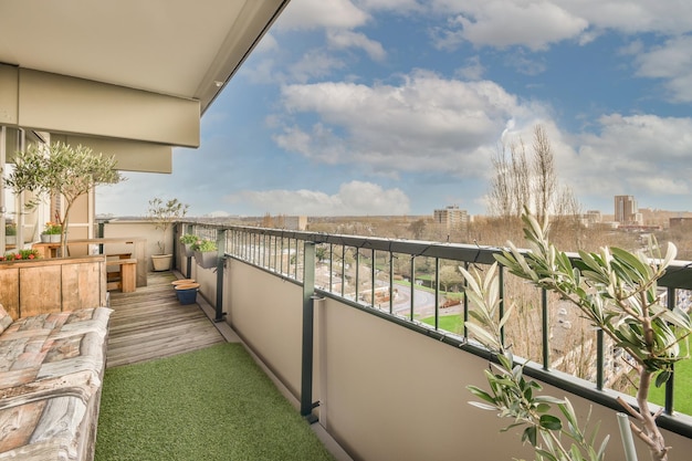 Vue des bâtiments opposés depuis le balcon