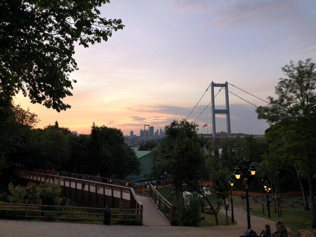 Vue sur le Bosphore d'Istanbul Vue sur le Bosphore depuis le parc Nakkastepe