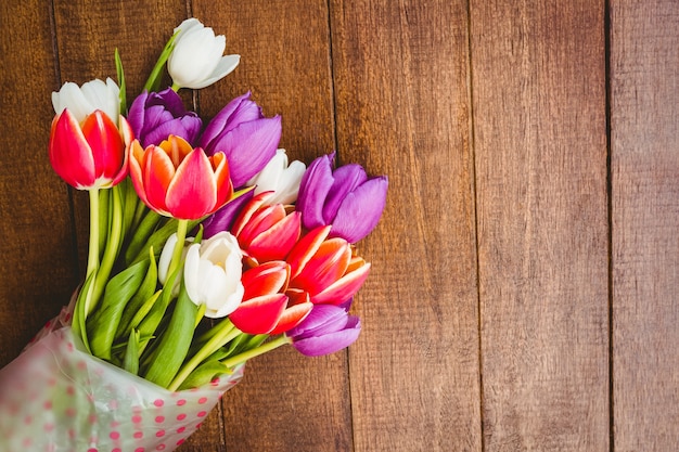 Vue d&#39;un bouquet de fleurs colorées