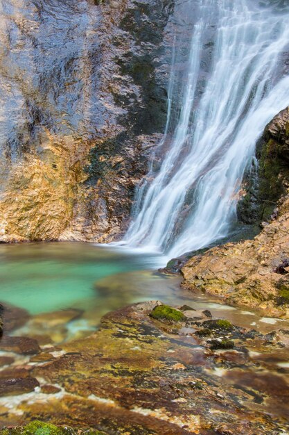 Photo vue de la cascade