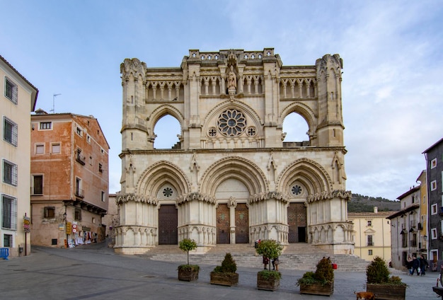 Vue de la cathédrale gothique de Cuenca Espagne