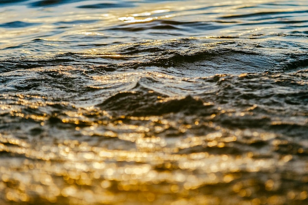 Vue complète de l'eau ondulée