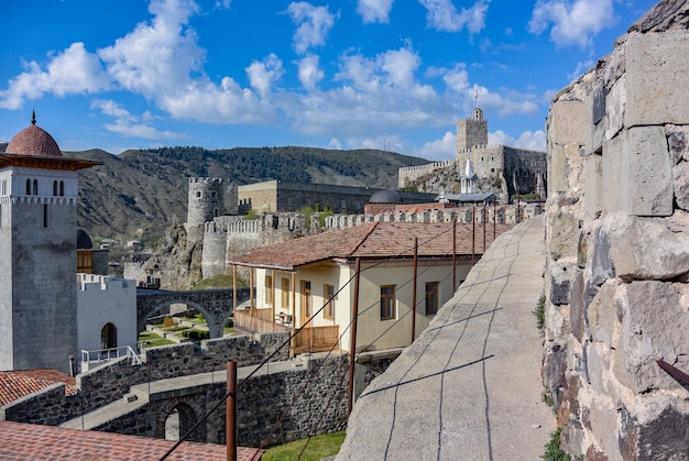 Vue sur le complexe du château médiéval Rabati Fortressa à Akhaltsikhe 30 avril 2019 Géorgie