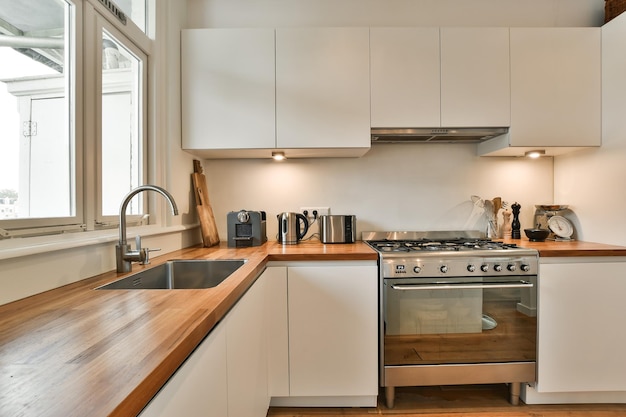 Vue de la cuisine à la maison