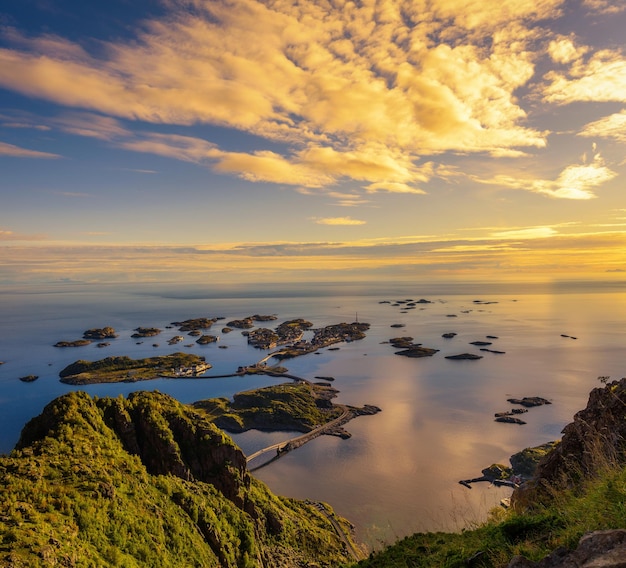 Vue depuis le mont festvagtinden en norvège