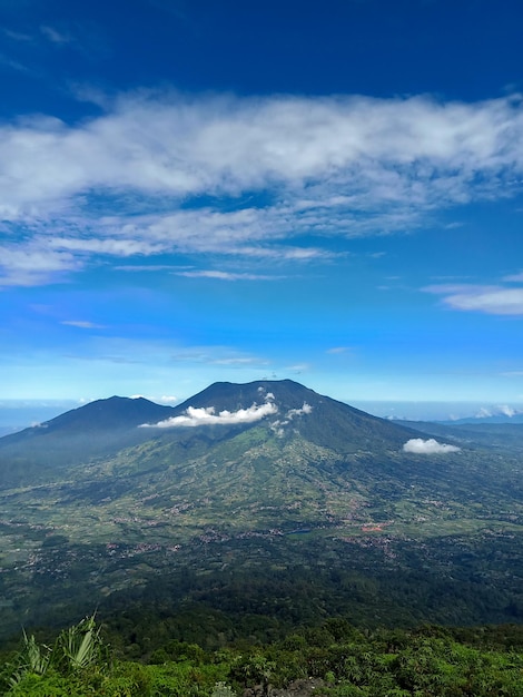 vue depuis la montagne marapi indonésie