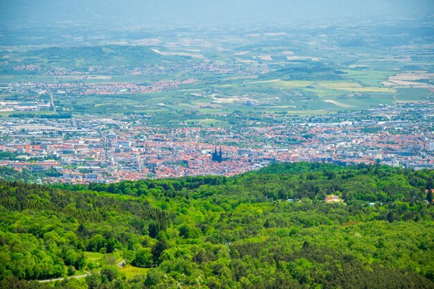 Photo vue depuis le sentier de randonnée du volcan puy-pariou