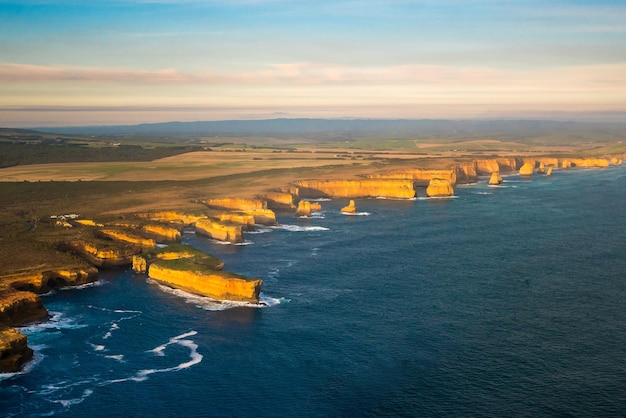 Vue de dessus des douze apôtres, Great Ocean Road à Victoria Australie