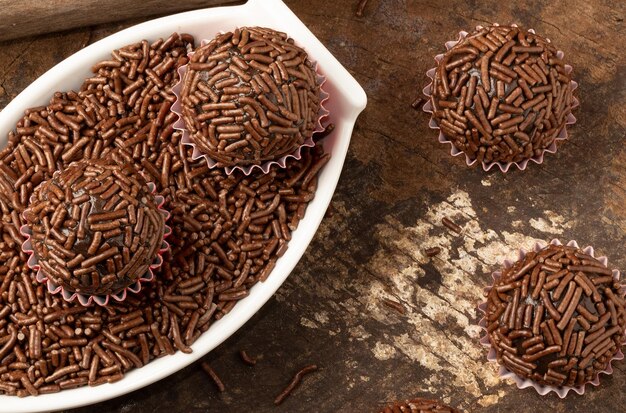 Vue de dessus du brigadier brésilien brigadeiro