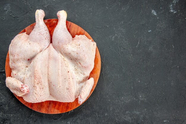 vue de dessus du poulet cru frais