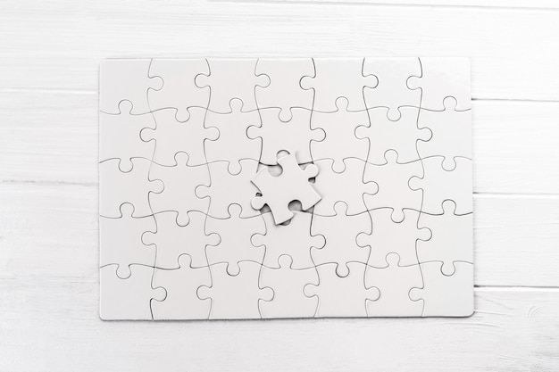 Vue de dessus du puzzle blanc