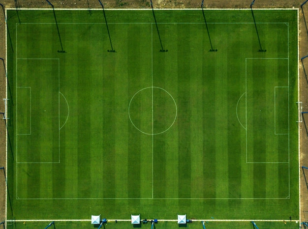 Vue de dessus du terrain de football.