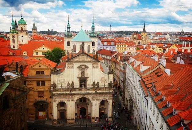 Vue de dessus de l'église Saint-Sauveur, Prague République tchèque, tonique