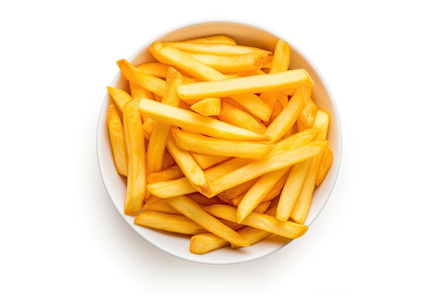 Vue de dessus des frites sur une assiette blanche