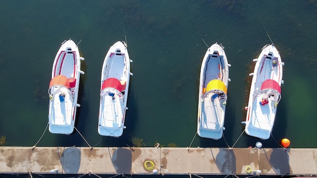 Vue de dessus de la jetée du port