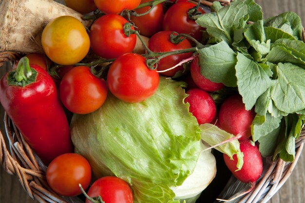 Vue de dessus sur un mélange de légumes