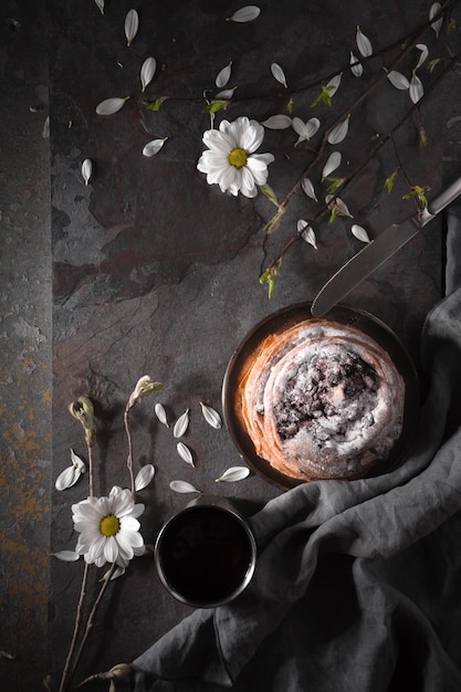 Vue de dessus de nature morte au thé de printemps