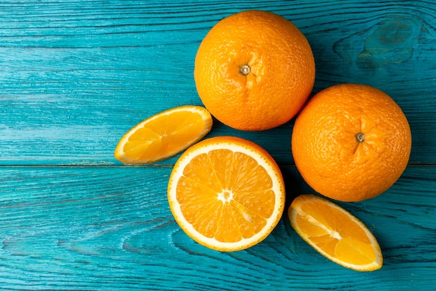 vue de dessus oranges organiques sur table