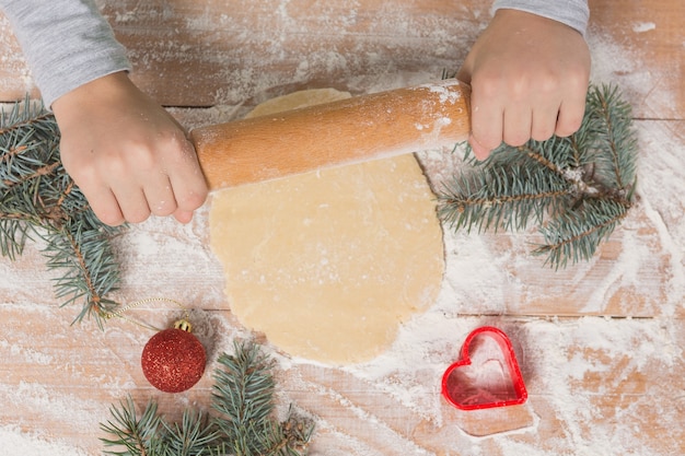 vue de dessus pâte sur table