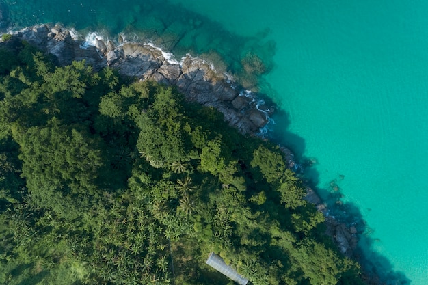 Vue de dessus paysage de belle mer tropicale en été