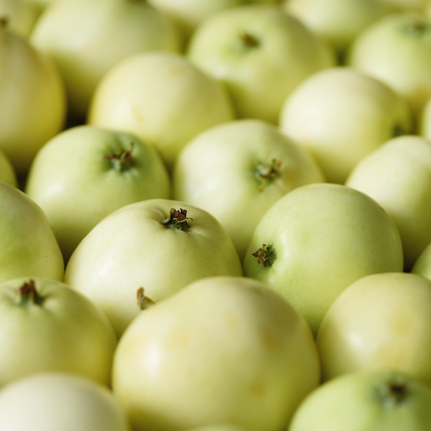 Vue de dessus de la pomme verte., Concept, espace copie, macro. Carré