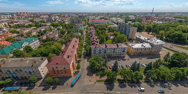 Vue de dessus sur la rue de la ville