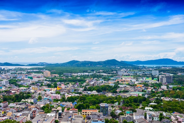 Vue de dessus de la ville de Phuket depuis Rang Hill