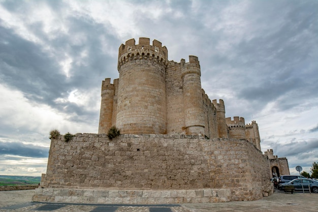 Vue détaillée du château de Penafiel Espagne