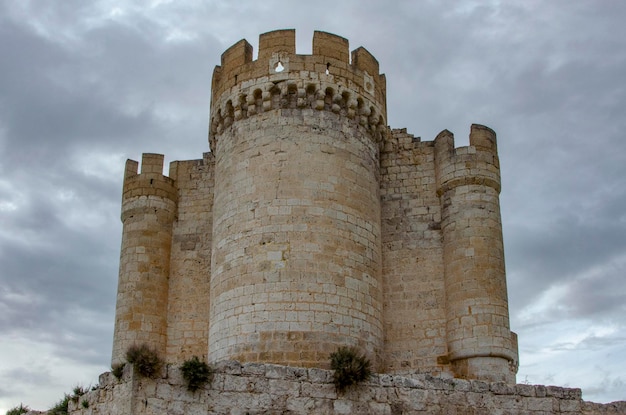 Vue détaillée du château de Penafiel Espagne