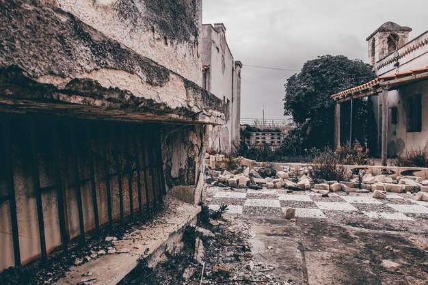 Vue du bâtiment abandonné