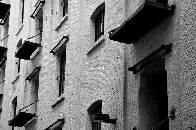 Vue du bâtiment sous un angle bas