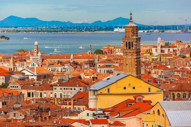 Vue du Campanile di San Marco à Venise Italie