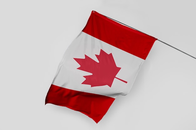 Vue du drapeau canadien avec la célèbre feuille d'érable